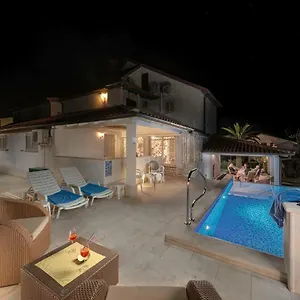 Apartmán Rafaj, Pula