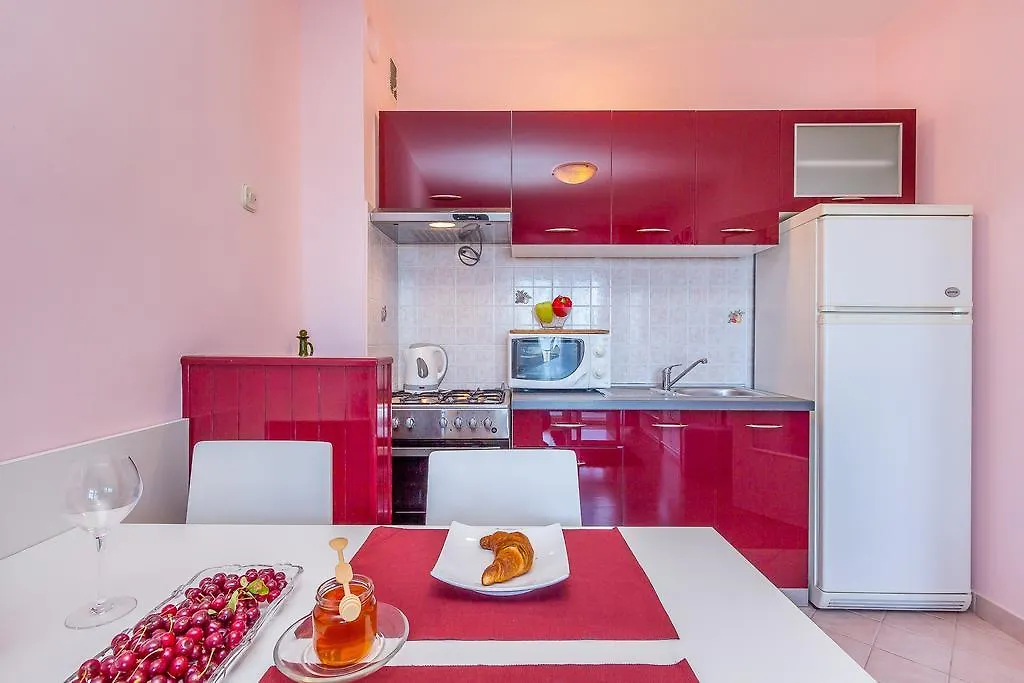 Romance Apartment بولا 0*,